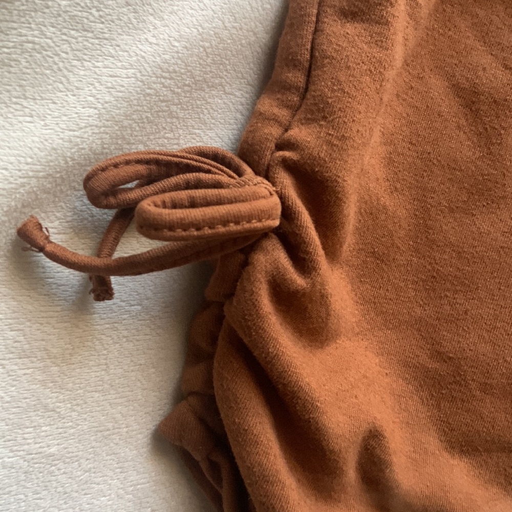 Pockets - Picture 3 of 3